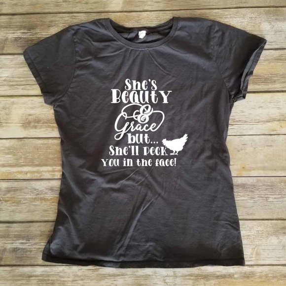 She's Beauty & Grace But She'll Peck Your Face - Picture 2 of 3